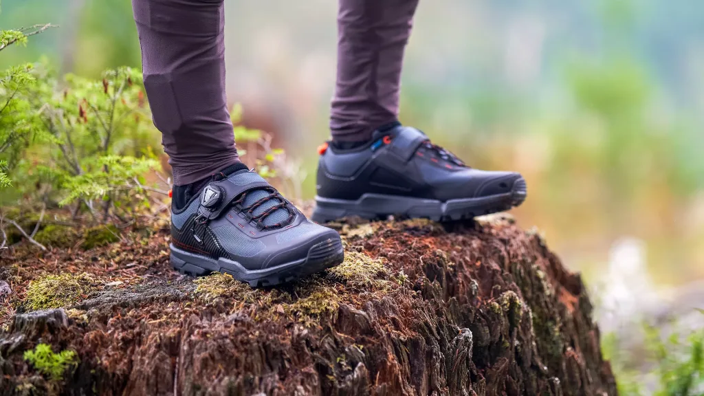Rodage de chaussures vélo avant une sortie longue distance